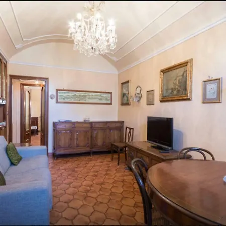 Mole Big Apartment